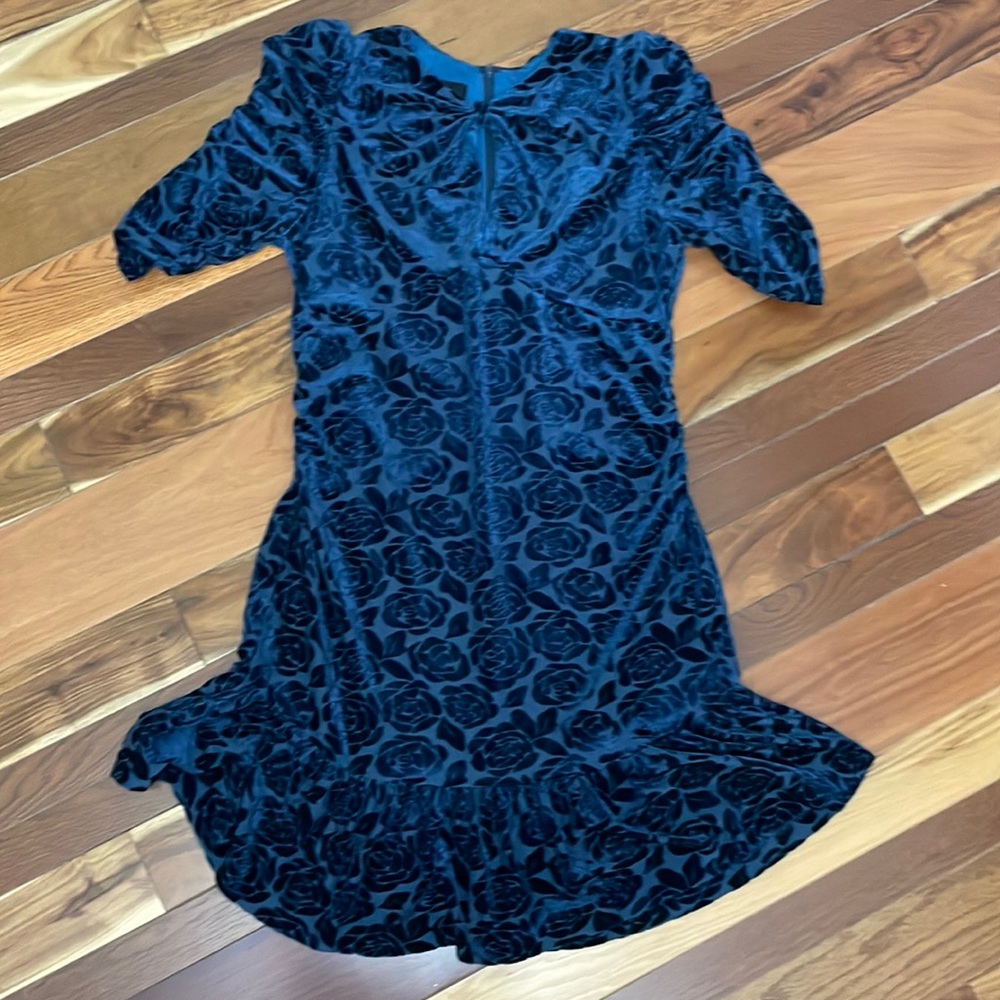 Velvet Floral Dress!